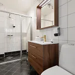 Enter Luxury Lejlighedshotel 4*