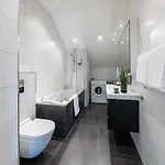 Enter Luxury 4*