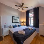 Enter Luxury Lejlighedshotel