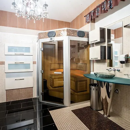 Enter - Exclusive 4*