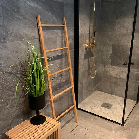 Enter - Exclusive 4* Tromsø